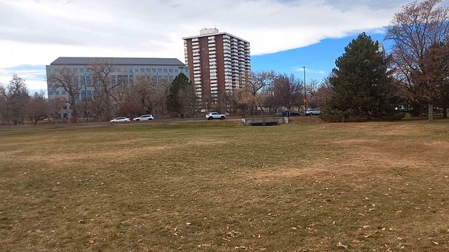 Парк , детская площадка