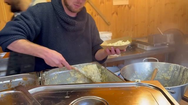 ВКУСНАЯ еда на средневековом рождественском рынке в Дрездене