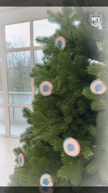 🤩 Декабрь в МГУ имени А.И. Куинджи — время для новогоднего настроения!