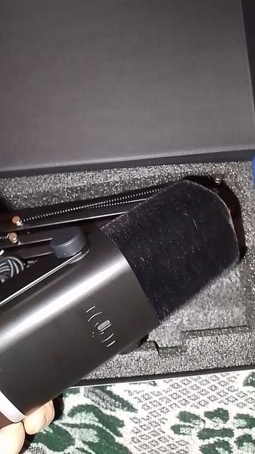 Новый микрофон приехал.