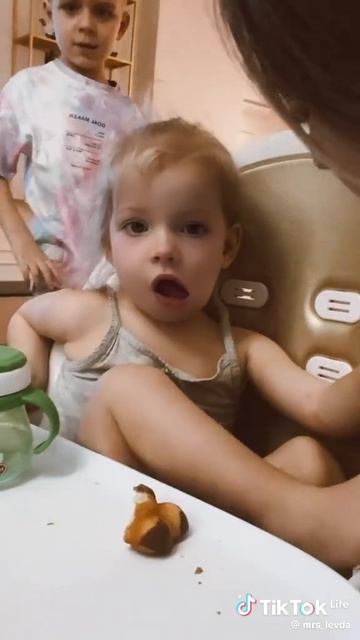 я в детстве🚼