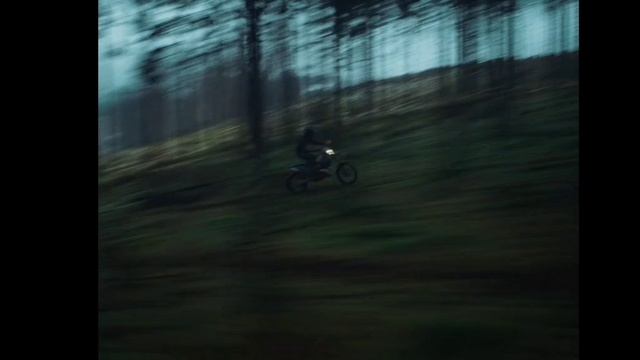 кроссовый мотоцикл.mp4