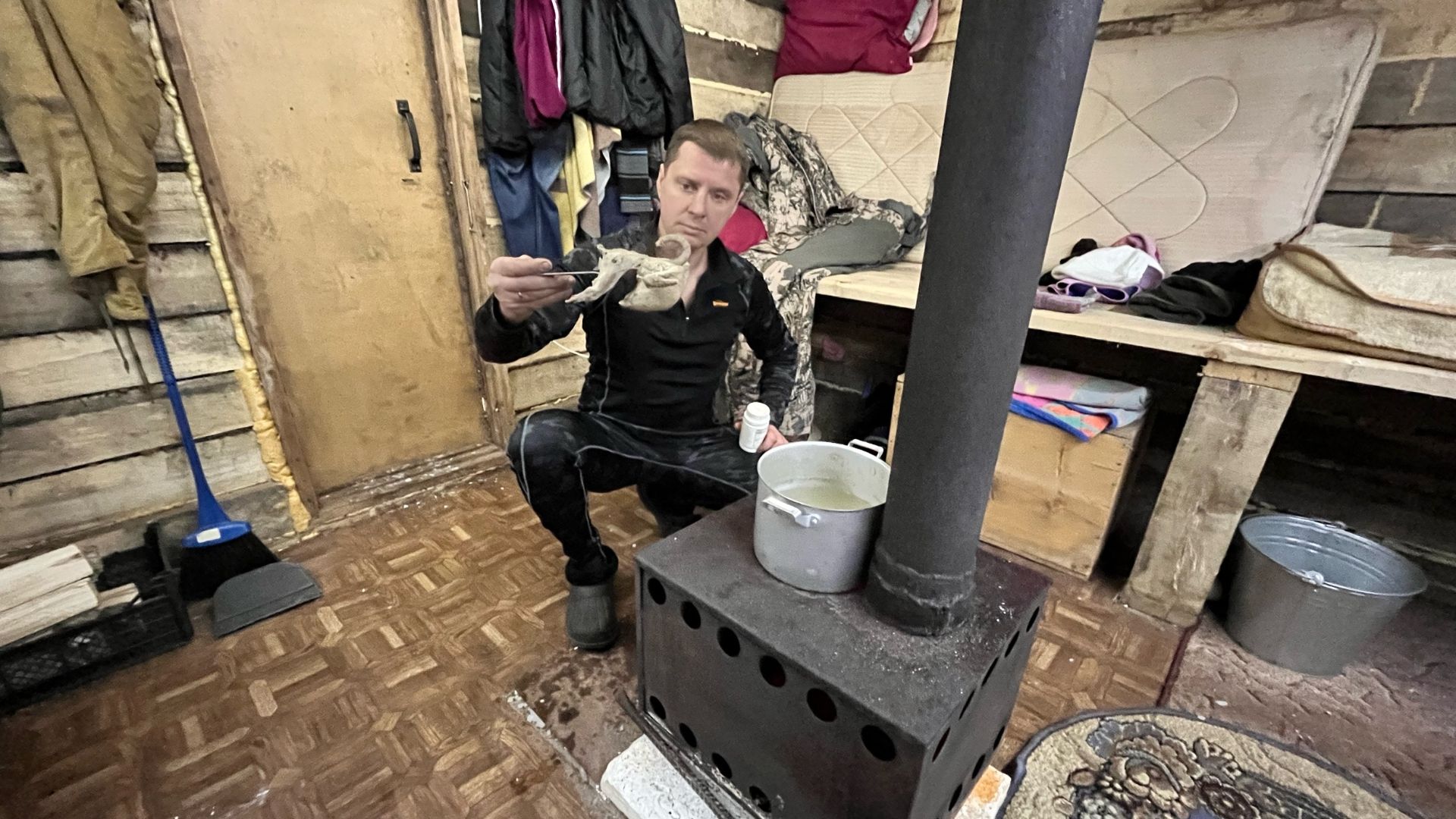 Жизнь в тайге. Два дня охоты на лунках. Вытропил зверя.