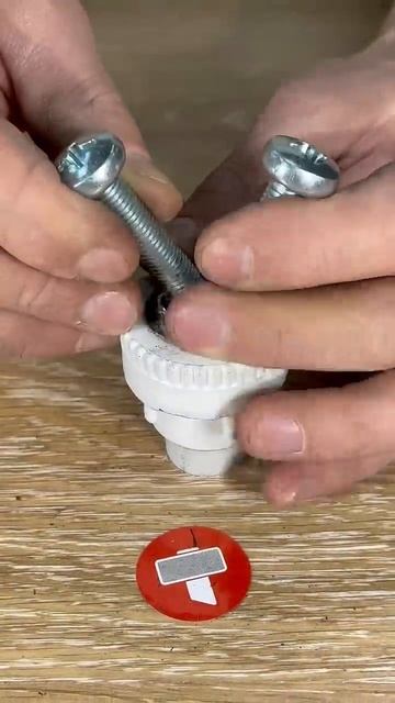 Как легко демонтировать обломанный кусок трубы 😉👌