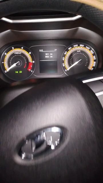 А пробег то потихоньку растет... на Весте и скоро ТО-нуль