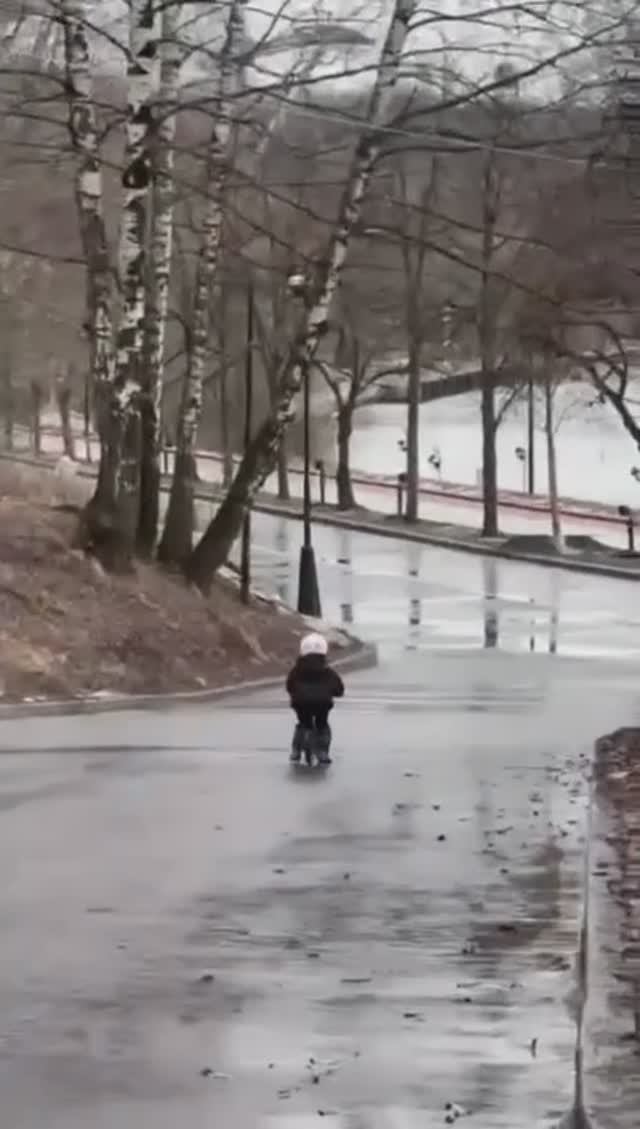 У неё есть запасные дети? 😁