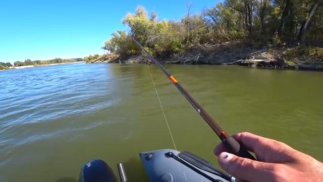 Я ЖДАЛ ЕЁ! ЭМОЦИИ НЕ ПЕРЕДАТЬ СЛОВАМИ! Шикарная рыбалка осенью на спиннинг