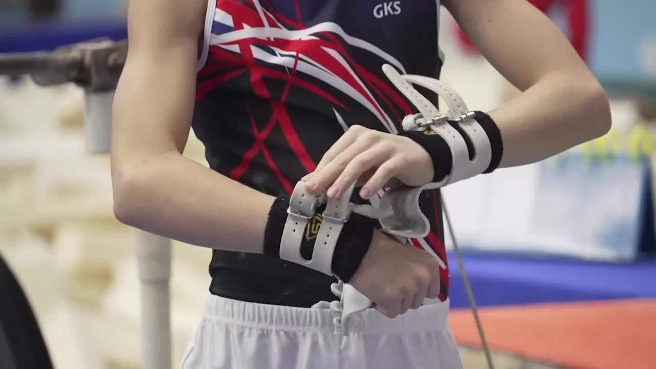 В Донецке стартовал второй Открытый Кубок Главы Республики по спортивной гимнастике.