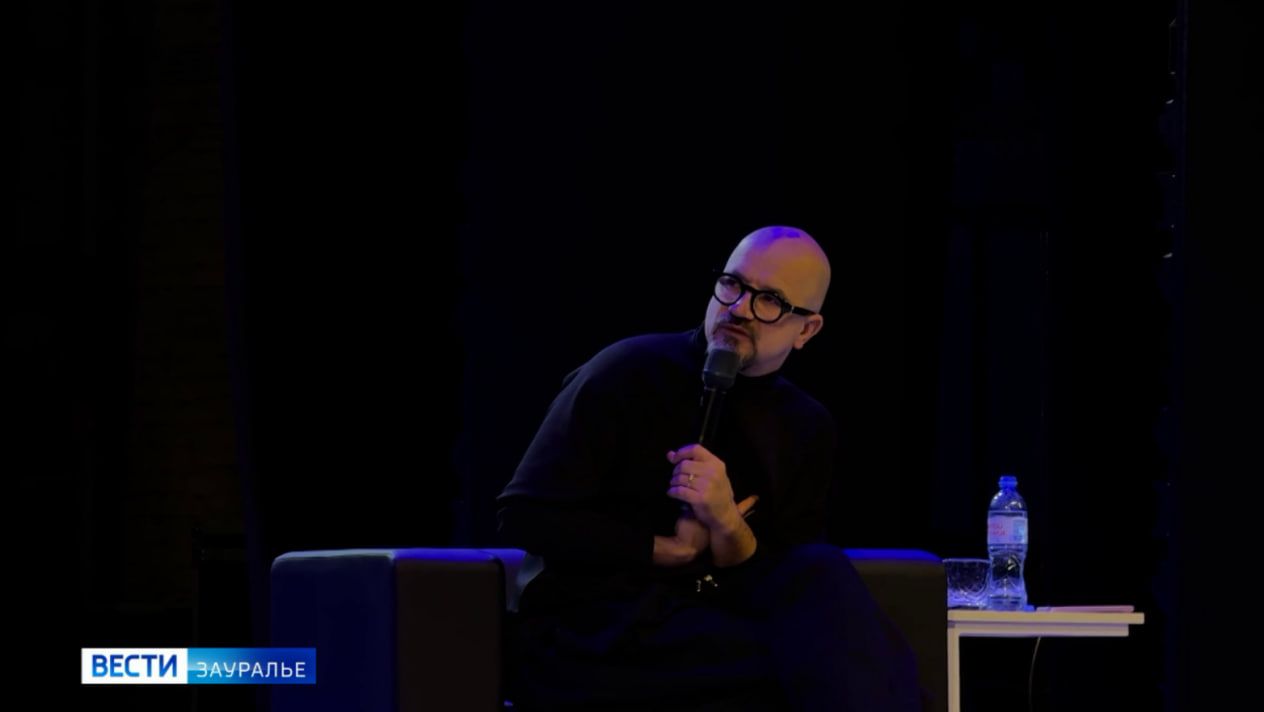 Хореограф, режиссёр театра и кино, актёр Егор Дружинин встретился с курганскими студентами