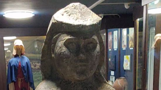 Половецкая каменная статуя