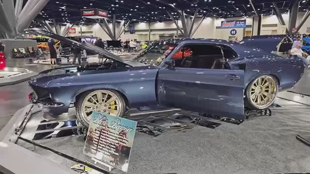 Автосалон "AUTORAMA"  Грузовики, масклкары и многое другое . Хьюстон 2025