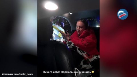 Бдительный таксист разоблачил курьера мошенников и отправил прямо в руки полицейским в Подмосковье