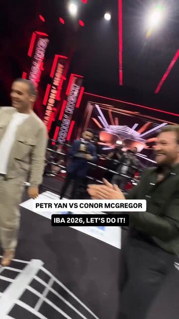 Конор Макгрегор — Петр Ян по правилам бокса