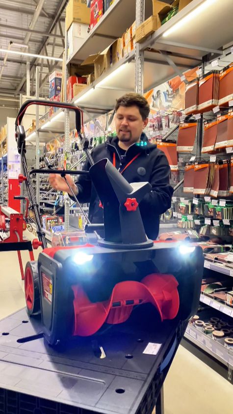 Аккумуляторный снегоуборщик WORTEX CST 5036