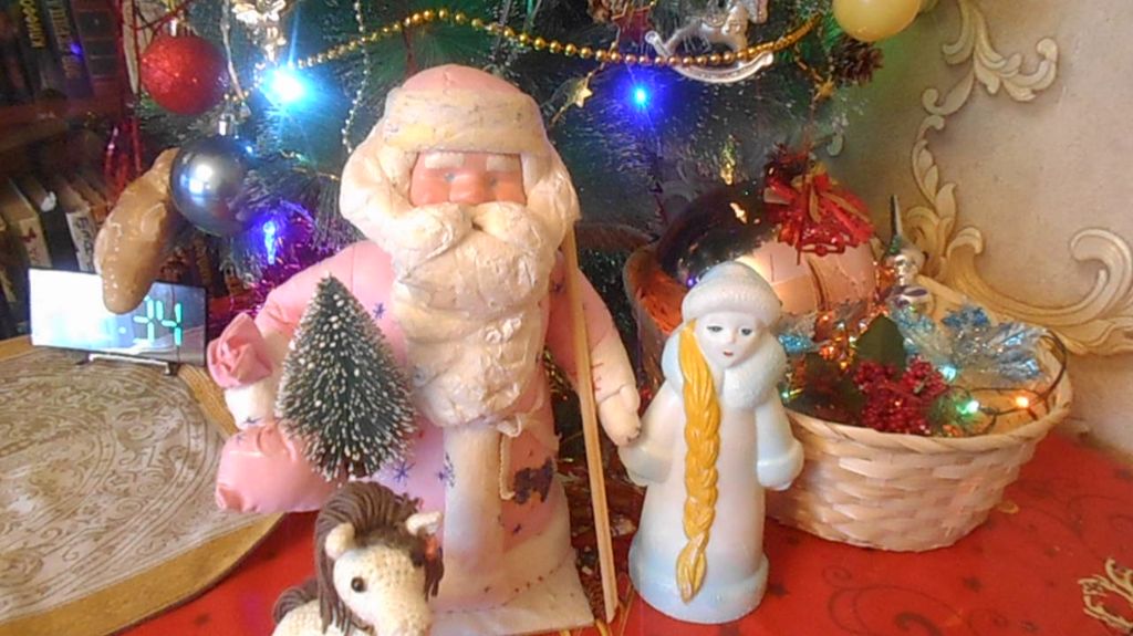 ПРИШЛО КРЕСЛО,НАРЯДИЛИ ЕЛКУ