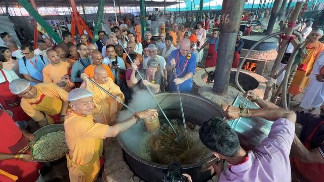 Приготовление прасада на 10 тысяч человек | Картик Ятра 2025