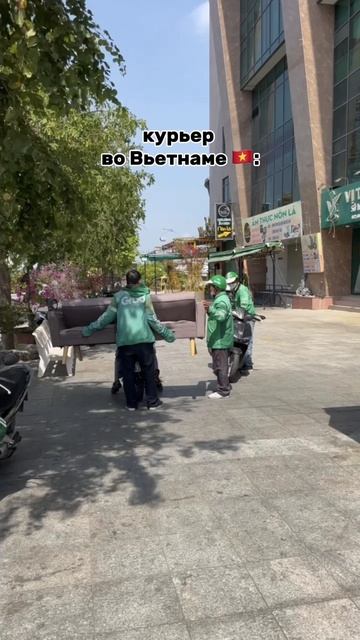 Как работают курьеры в России и других странах?