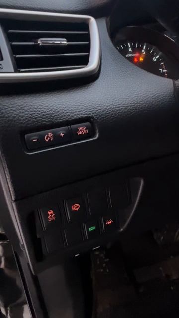 Nissan Qashqai Кроссовер 5 дв. SE 2.0 CVT 2014г