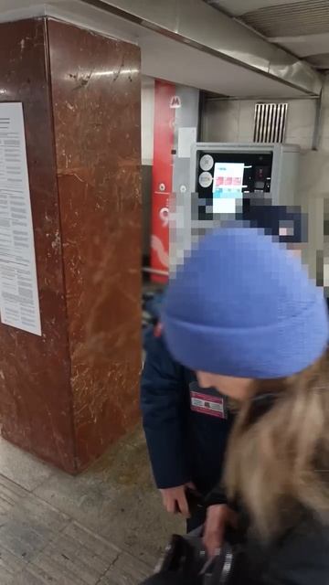 ‼️На станции «Коломенская» пассажир отказался от досмотра и оказался на полу‼️