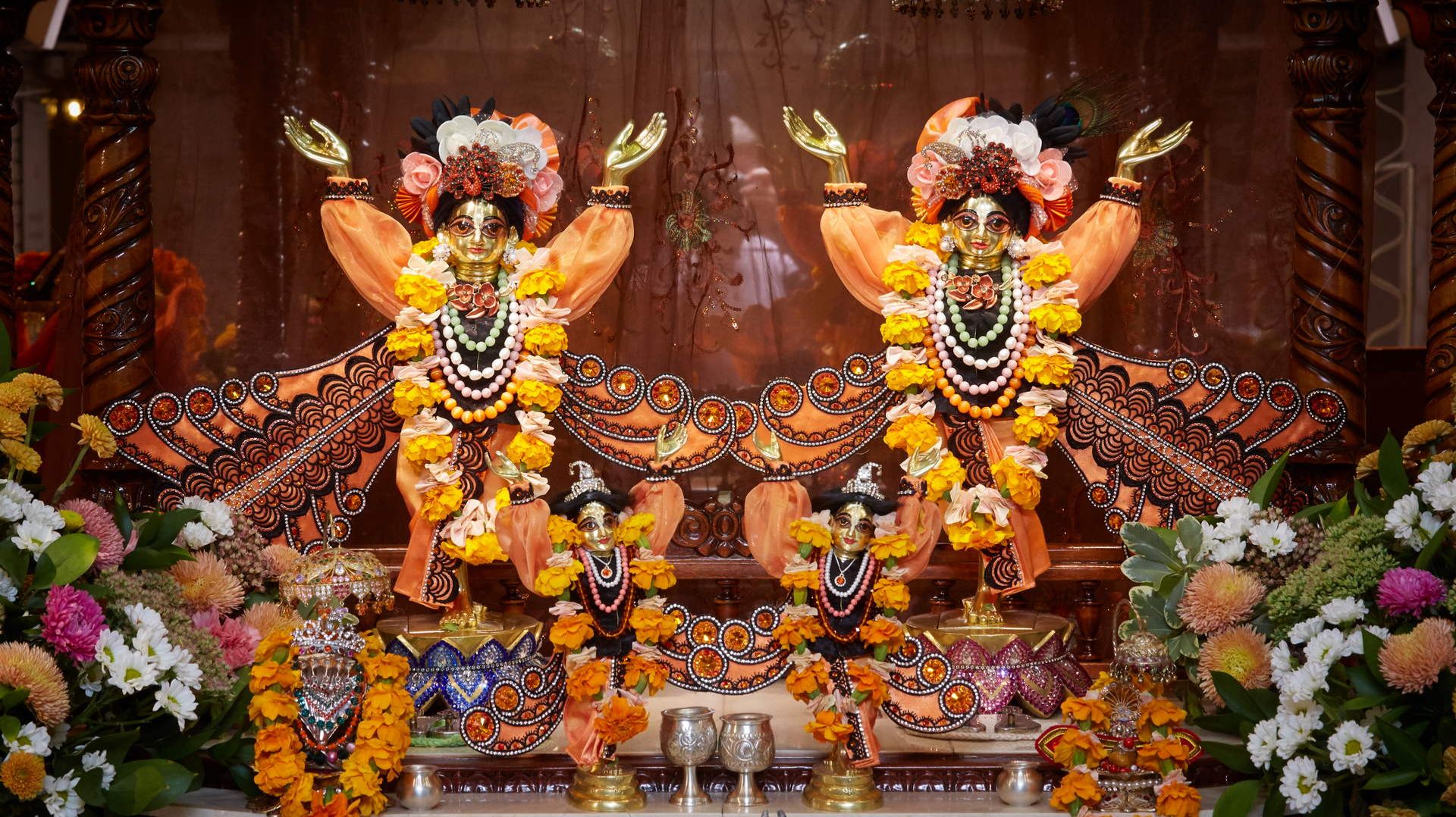 12.12.25 (17:00) - Пятничный маха-киртан