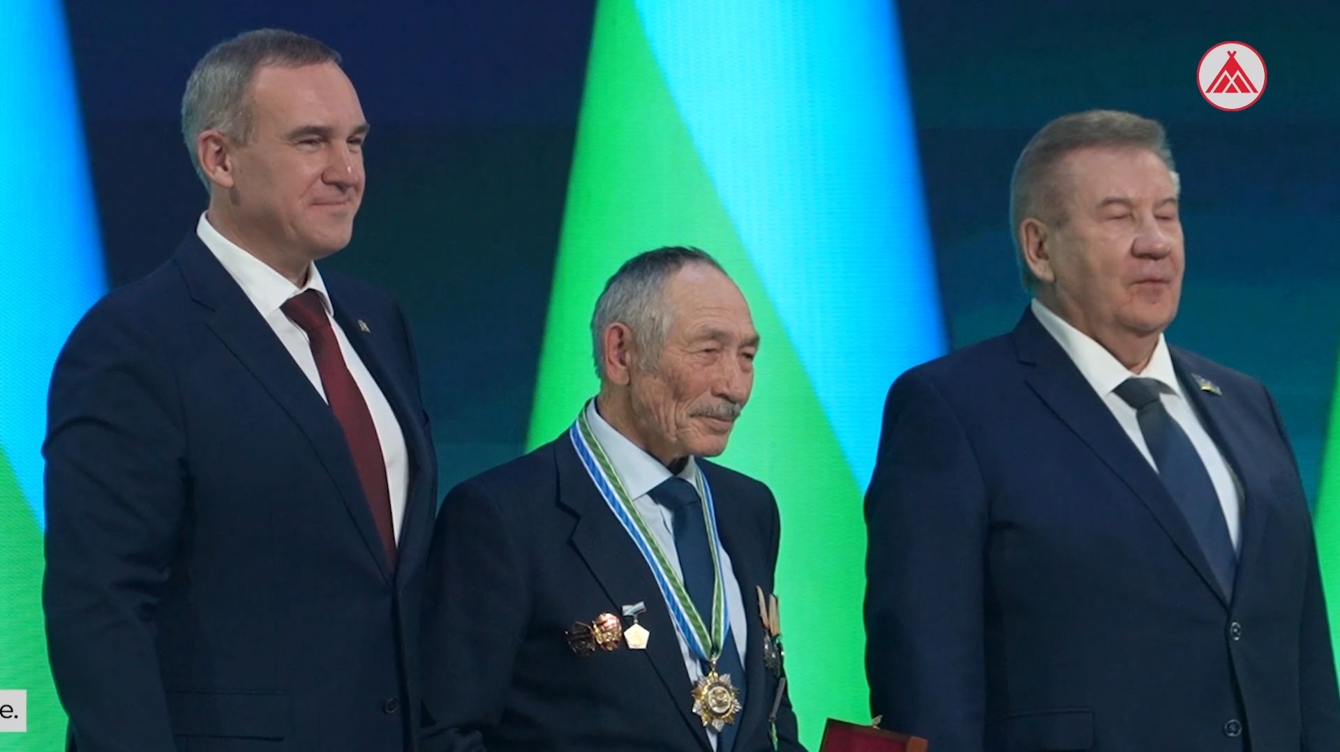 Ураец Дильбар Абдулаев удостоен звания «Почётный гражданин Югры»