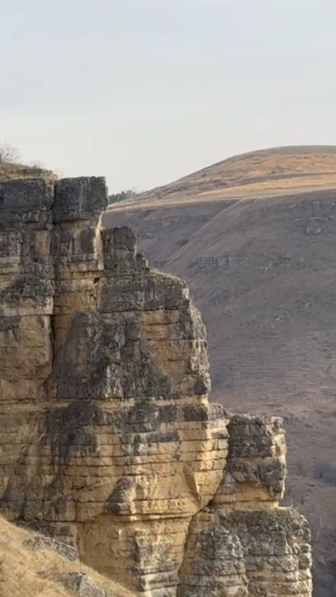 Отвесные склоны Березовского ущелья