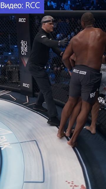 Главный АПСЕТ турнира? Дос Сантос победил Дайнеко на RCC 24