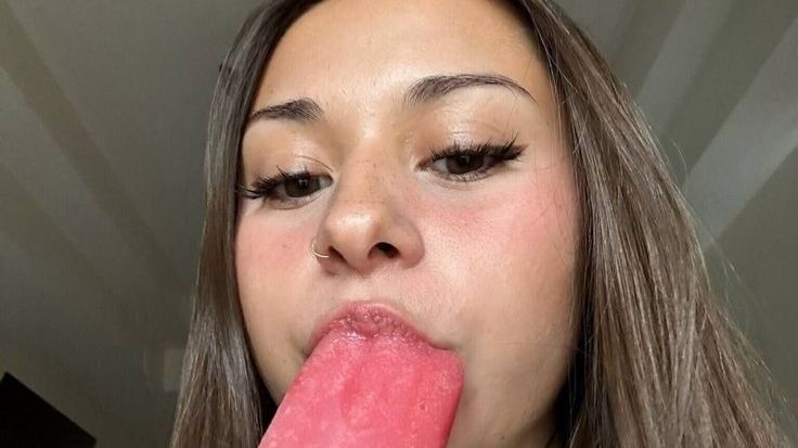 Интервью с Богиней Плодородия Киселёва Максима Николаевича из Питера. Макс говорит, ему говорит Бог,