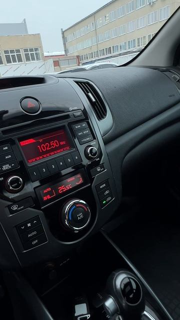 Kia Cerato KOUP купе 2.0 AT 2011г