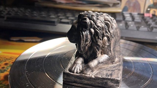 Лев. Статуэтка. Старая бронза (имитация, гипс). / НеМонэ, (nemone).