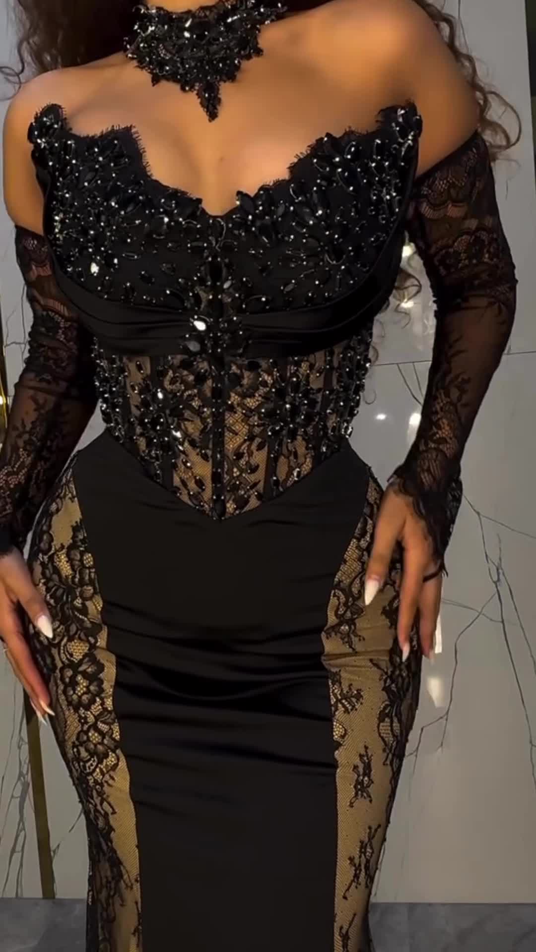 5516683a3c0a46e88b02df8c83299f25.mov