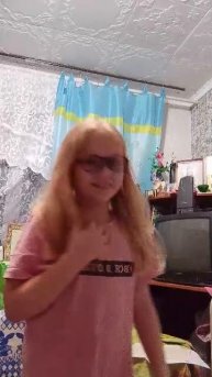 покрутить 30 раз и прыгни на листок
кринж видео