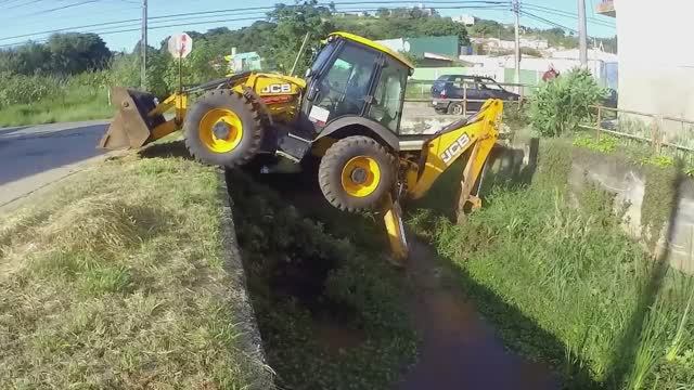 МАСТЕР СВОЕГО ДЕЛА , JCB 4CX