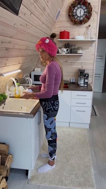 Не не выйдет, лучше она на живот твой 😂