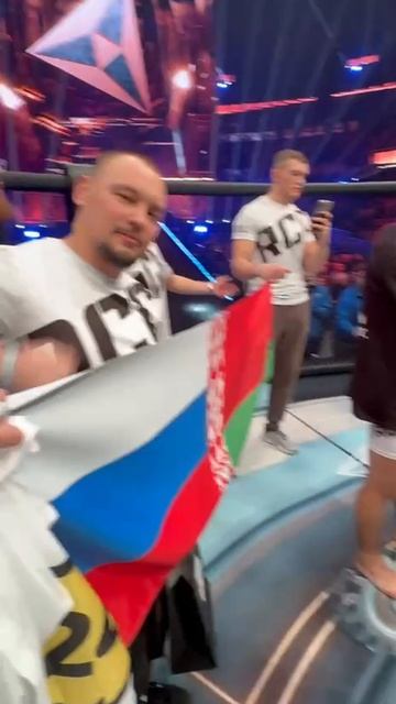 Влад Белаз после победы над Петросяном