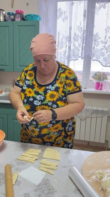 Худею и готовлю сосиски в тесте😄