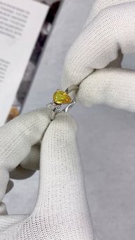 Кольцо с желтым сапфиром и бриллиантами арт: К10382