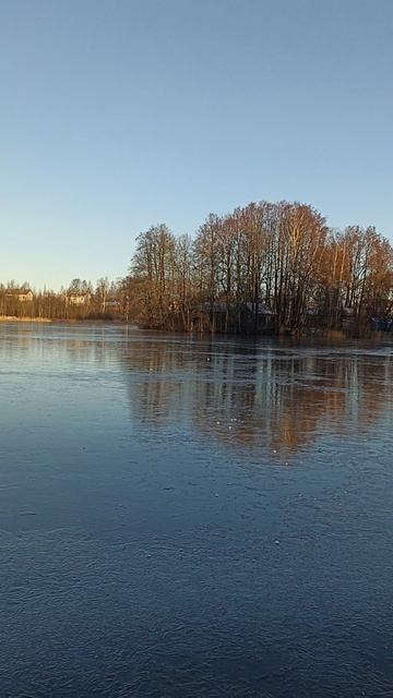 Кинул льдину на лëд.mp4