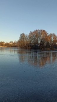 Кинул льдину на лëд.mp4