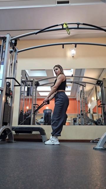 Наклоны на прямых в кроссовере ☝️