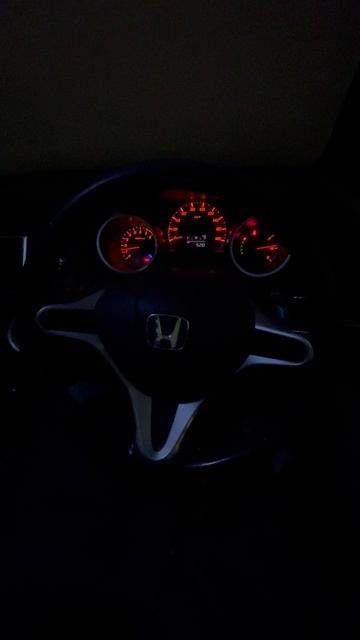 2010 HONDA FIT RS запуск