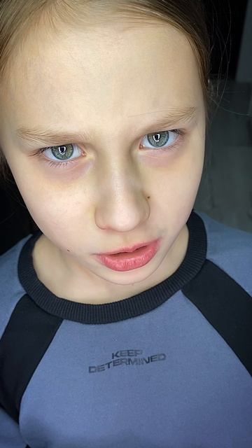 А не нужно было задавать глупые вопросы Деду Морозу😨😵😕