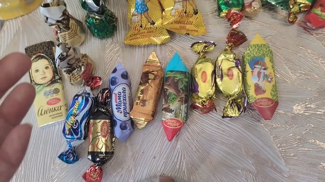 Заказ из Ленты, наполнение новогоднего подарка "Красный Октябрь"