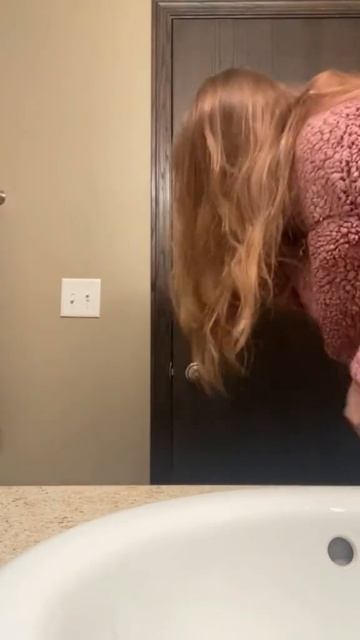 😂😂😂😂😂
подписывайтесь на перчик🌶🌶 тут всё для хорошего настроения☺☺☺