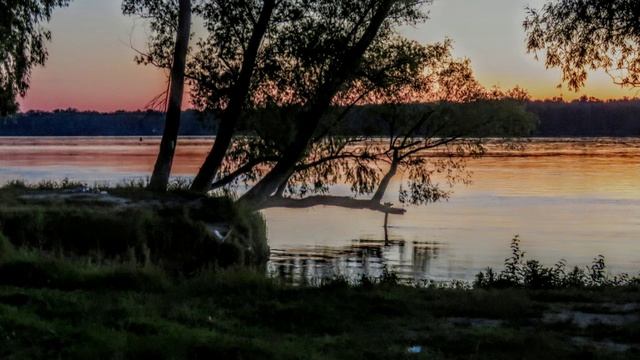 На Оби. 14 и закат. 15 июля, 19 - рассвет - ч 4