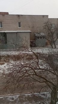 Засыпает снегом