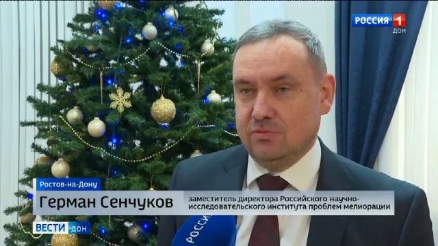 Губернатор Юрий Слюсарь наградил В. Байрамова знаком "За ратную службу"