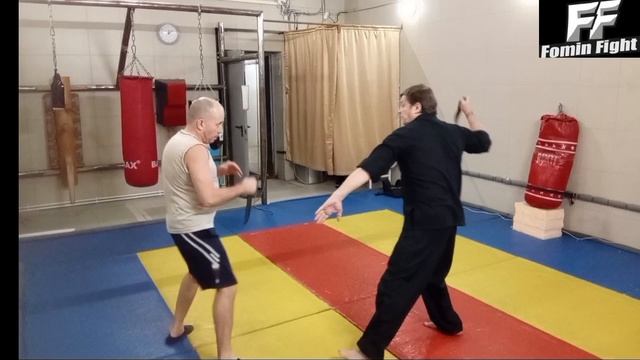 самооборона/ ножевой бой, произвольная работа, обратным хватом