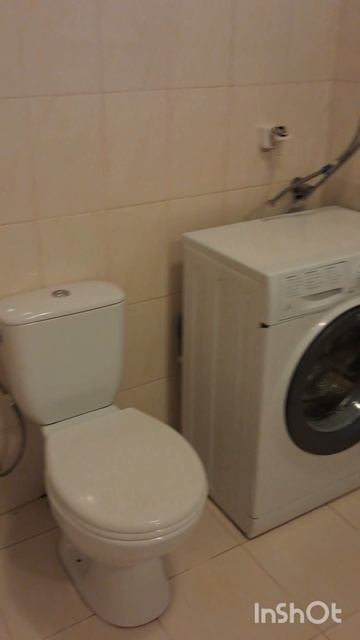 1ка, частный сектор, улица Нежинская. Можно с ребенком и животным. Офиц договор. +79787003279