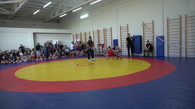 ГРБ. 2014-2015 г.р. Вес 32 кг. 1/4 финала Долгов Кирилл (Новокубанск)-Шкуро Егор (Новопокровская)